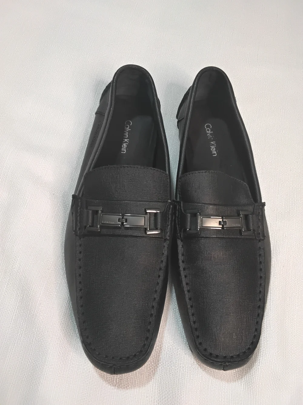 Calvin Klein Magnus Men’s Black Slip-On Loafers with Metal Accent Sz 12